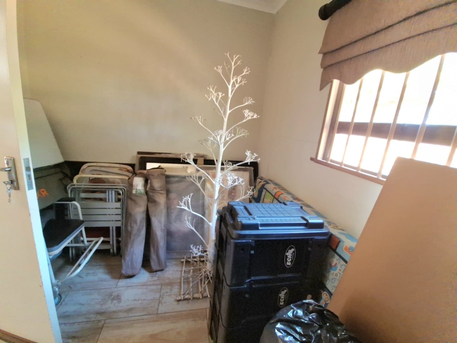 5 Bedroom Property for Sale in Koster North West